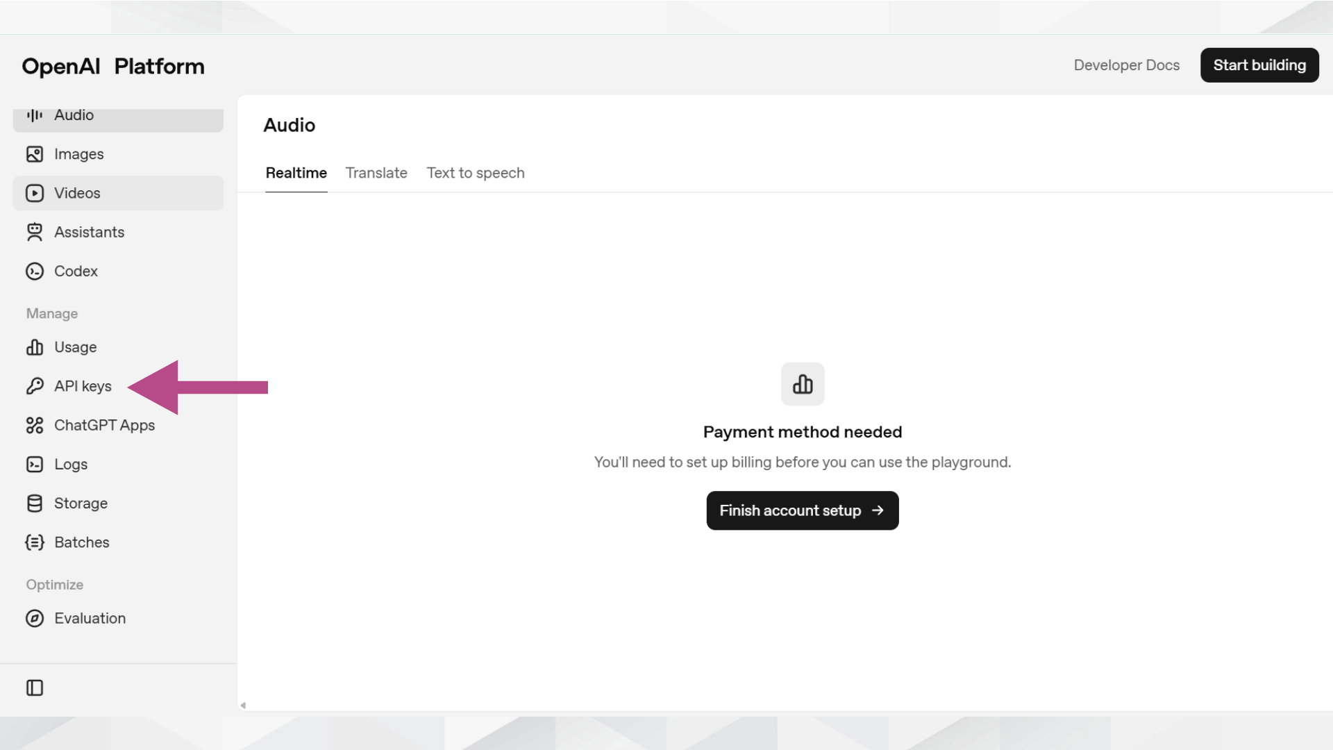 OpenAI Platformの左側メニューで「API keys」を選択する箇所を矢印で示した画面