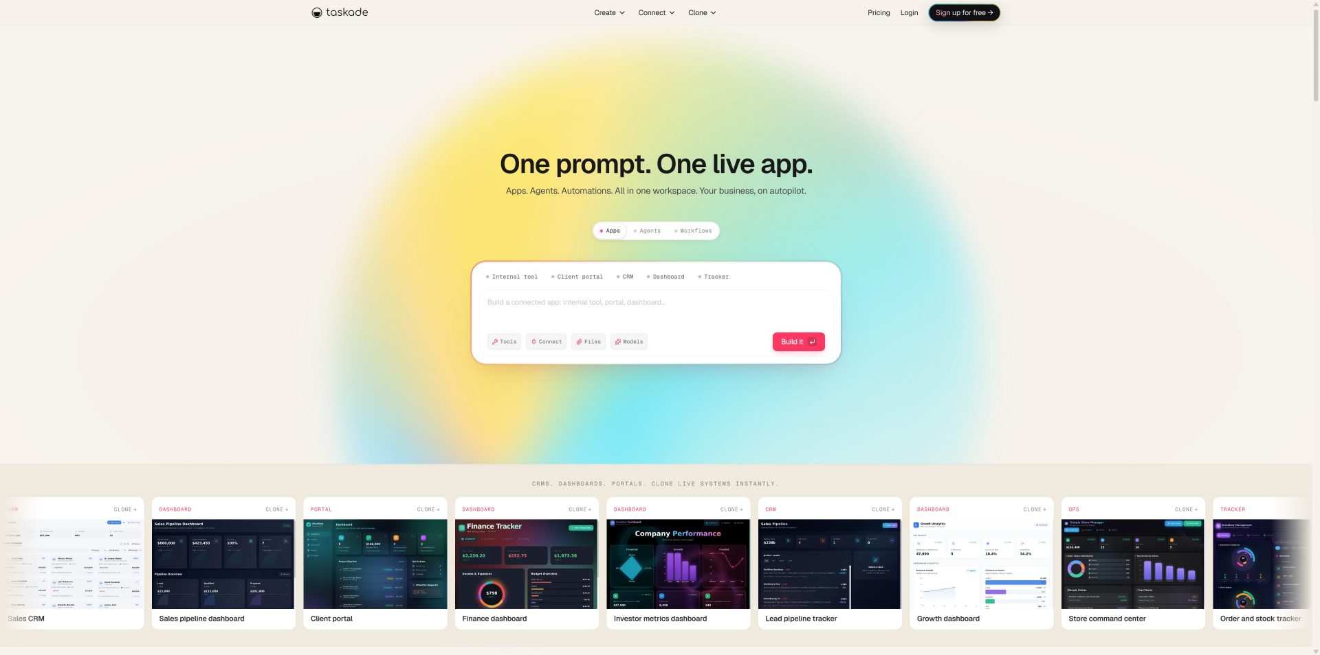 Taskadeの公式サイトトップで、プロンプトからアプリを作れるAIツールの紹介画面