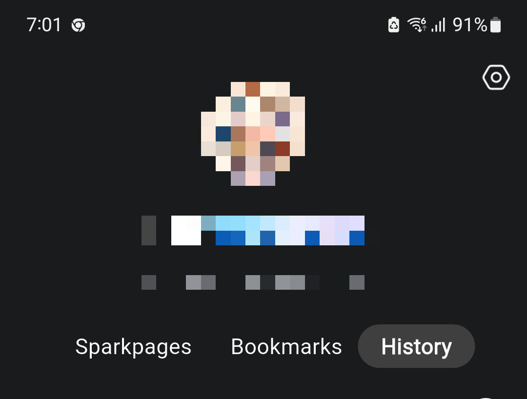 右上の「設定アイコン」をタップする
